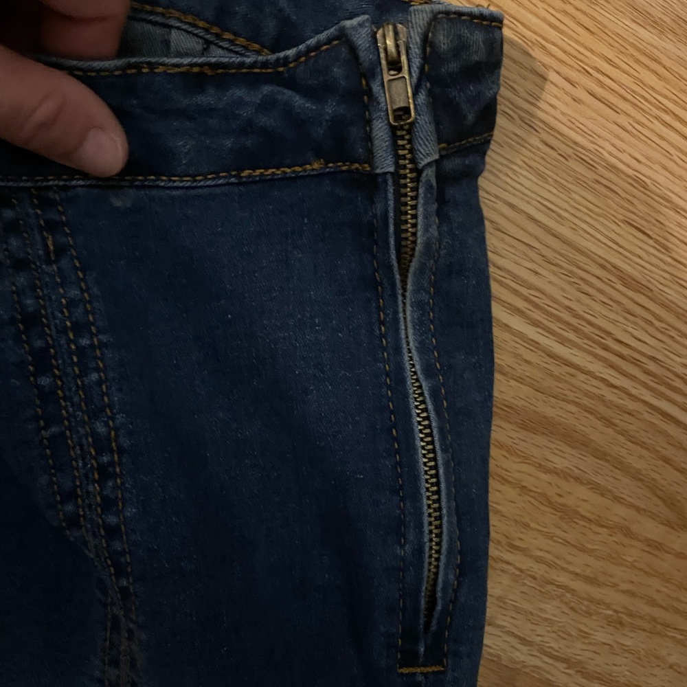 Venus Slit Bootcut Jeans Size 16–Medium/Dark Wash,Flat Front Panels, Side Zipper - Picture 10 of 12